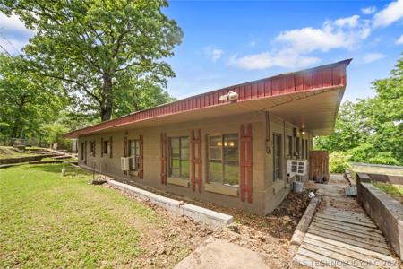 3192 W Hickory Hills Drive
