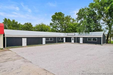 324 W Ketchum Avenue
