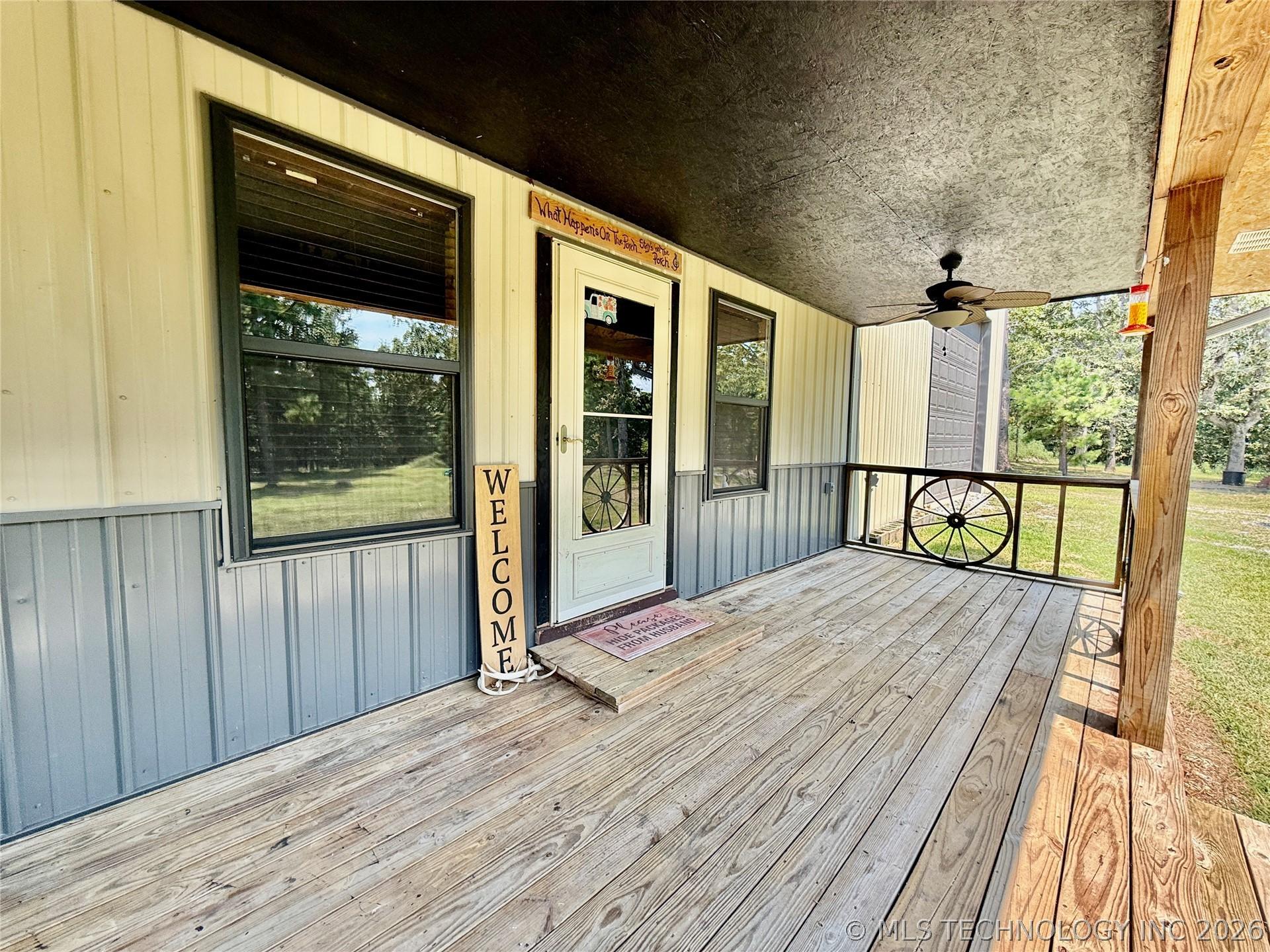 Image 2: Covered front porch