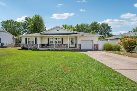 810 SE 9th