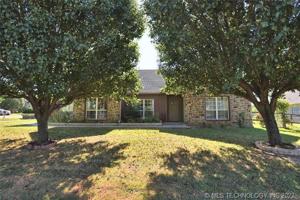 1203 S Mockingbird Lane