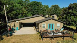 10602 Blue Lake