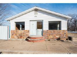 100 E Weldon Avenue