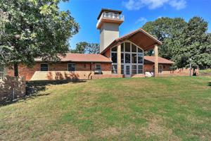 2566 Red Bud Lane