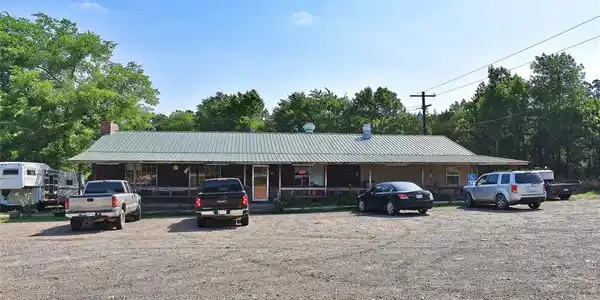 408 US Hwy 271
