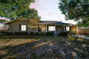 604 Bay Oaks Place