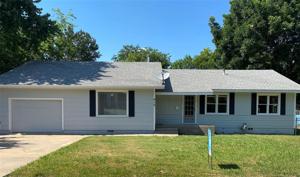 610 W Grand Avenue