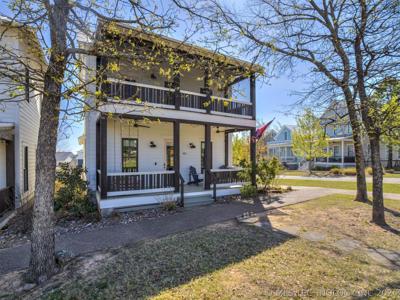 40 Redbud Street