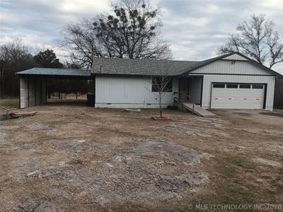 1206 N Lakeside Drive N