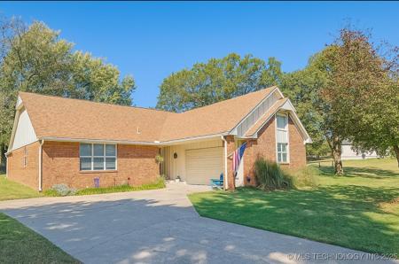 1747 E McGill Circle