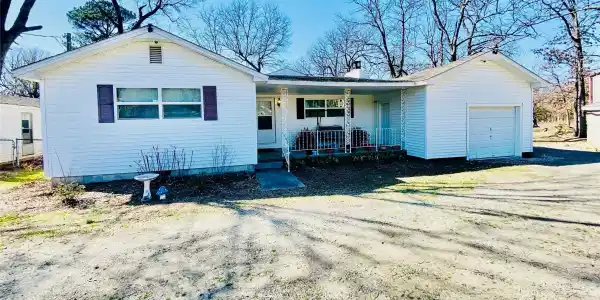 264 SE Main Street
