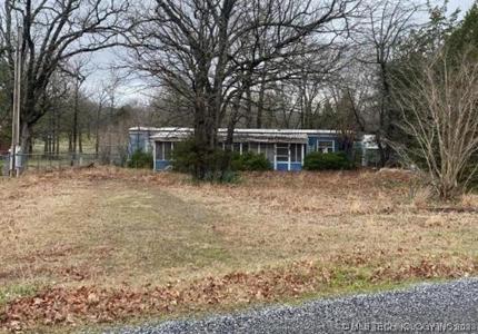 909 Arrowhead Drive