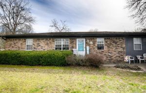 305 Moss Street