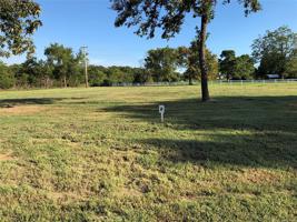 2 Cross Creek Road S