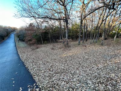 2727 W Lakeshore Drive