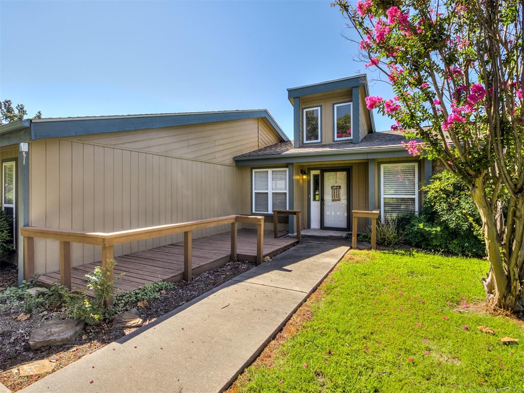 157 N Spinnaker Run, Stigler, OK lhrmls01768147