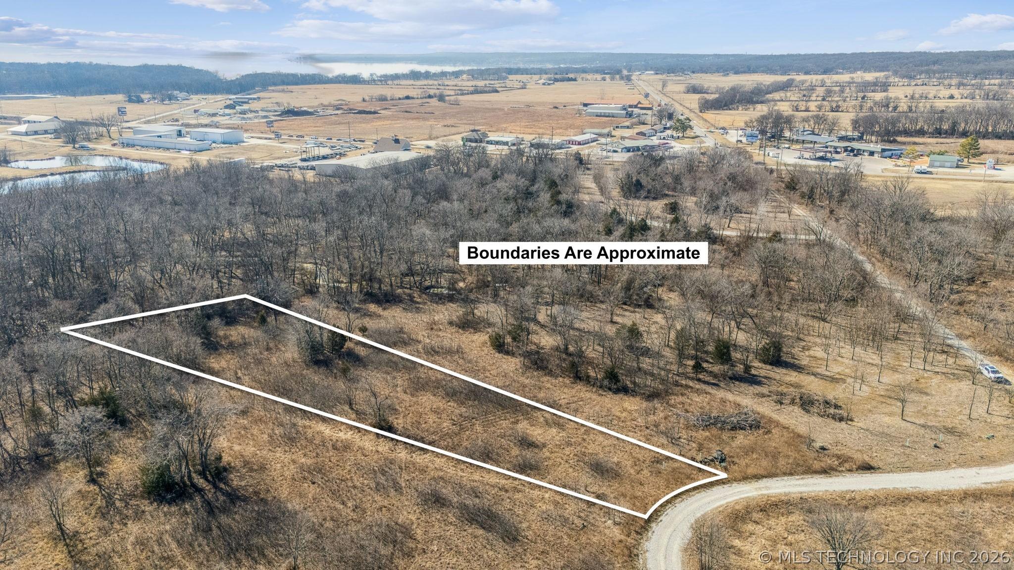 Image 1: Lot 44