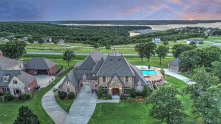 12270 Sunset View Drive