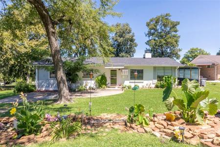 32321 E 720 Drive