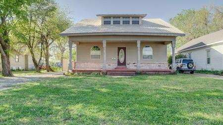 209 W 3rd Street