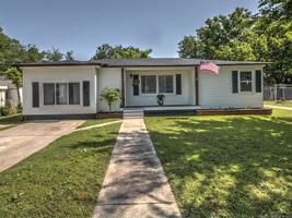 110 W Claremore Street