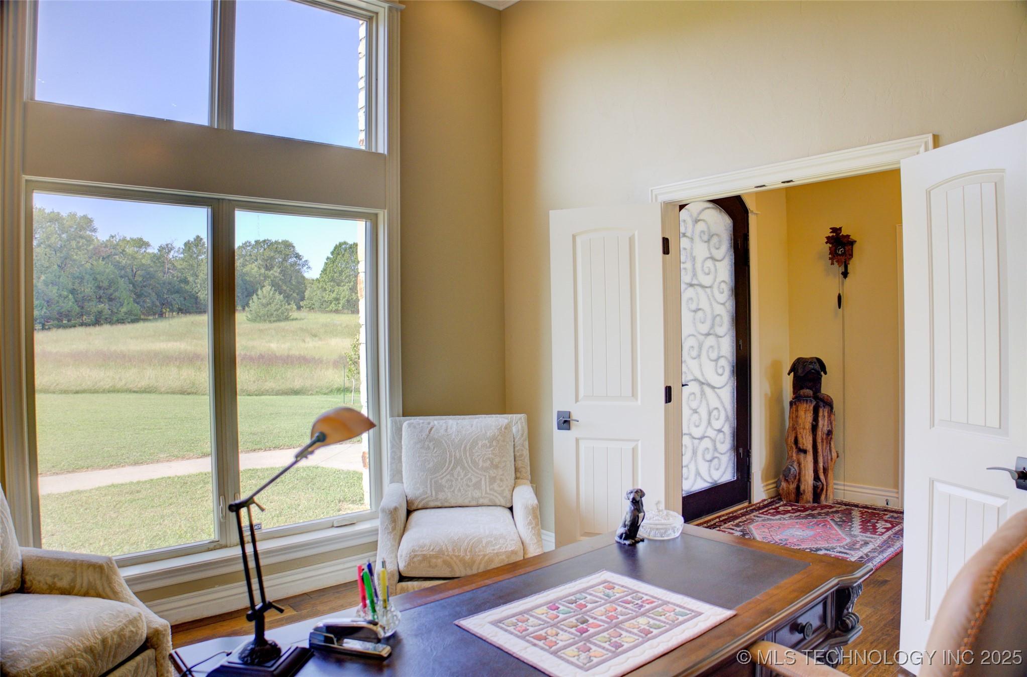 Image 4: Study with a gorgeous view.