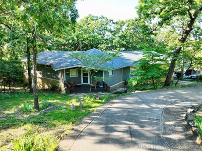 1416 Robin Hood Road
