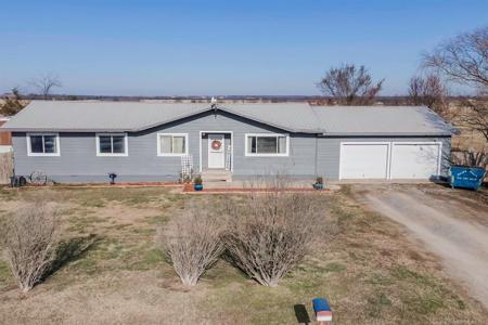 440404 E 370 Road