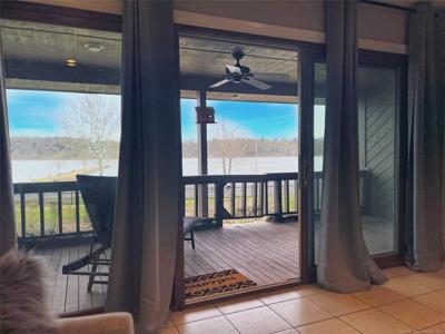 7018 Lakeshore Drive