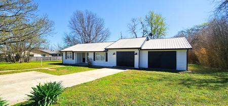 705 Woodland Avenue