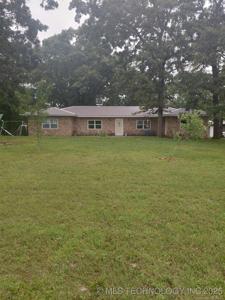 16475 N Highway 82