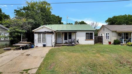 620 W Tishomingo