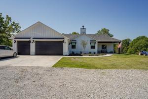 11228 W 178th Street North