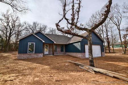 18834 W Hunters Court
