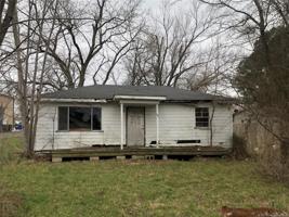 306 SW 1st Street