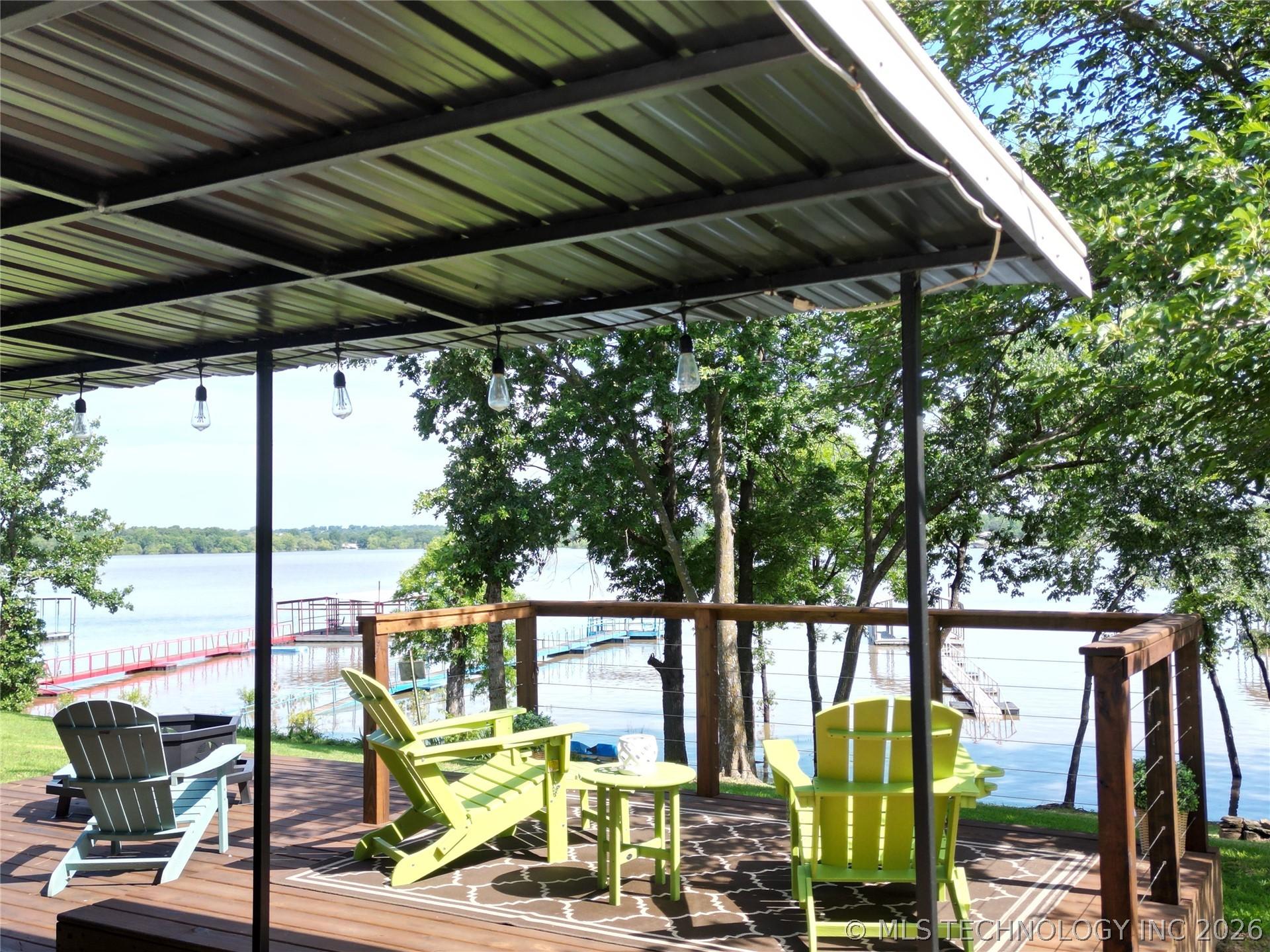 Image 4: Great Lake Views from Deck