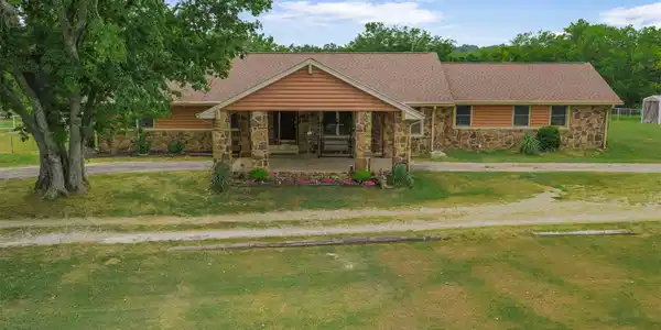 18456 S 4150 Road