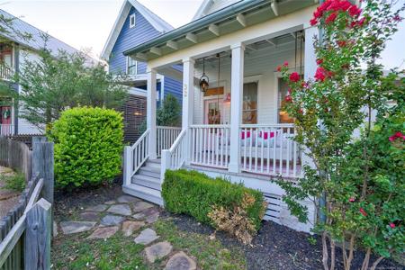 32 Firefly Lane