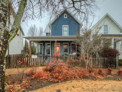 31 Firefly Lane