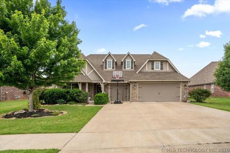 15517 E 87th Place N