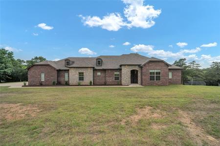 459 N Meadowood Circle
