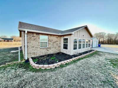 2940 E 560 Road
