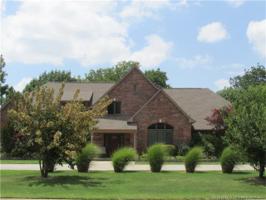 1509 NE Oakridge Drive