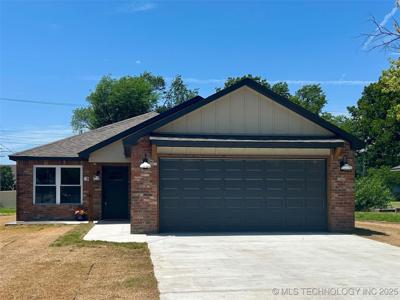 100 N Indianola Street