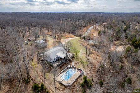 5862 W 700 Road