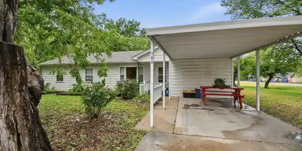 105 S Locust Street