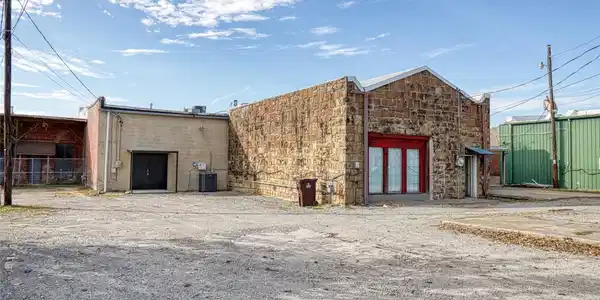 Image 4