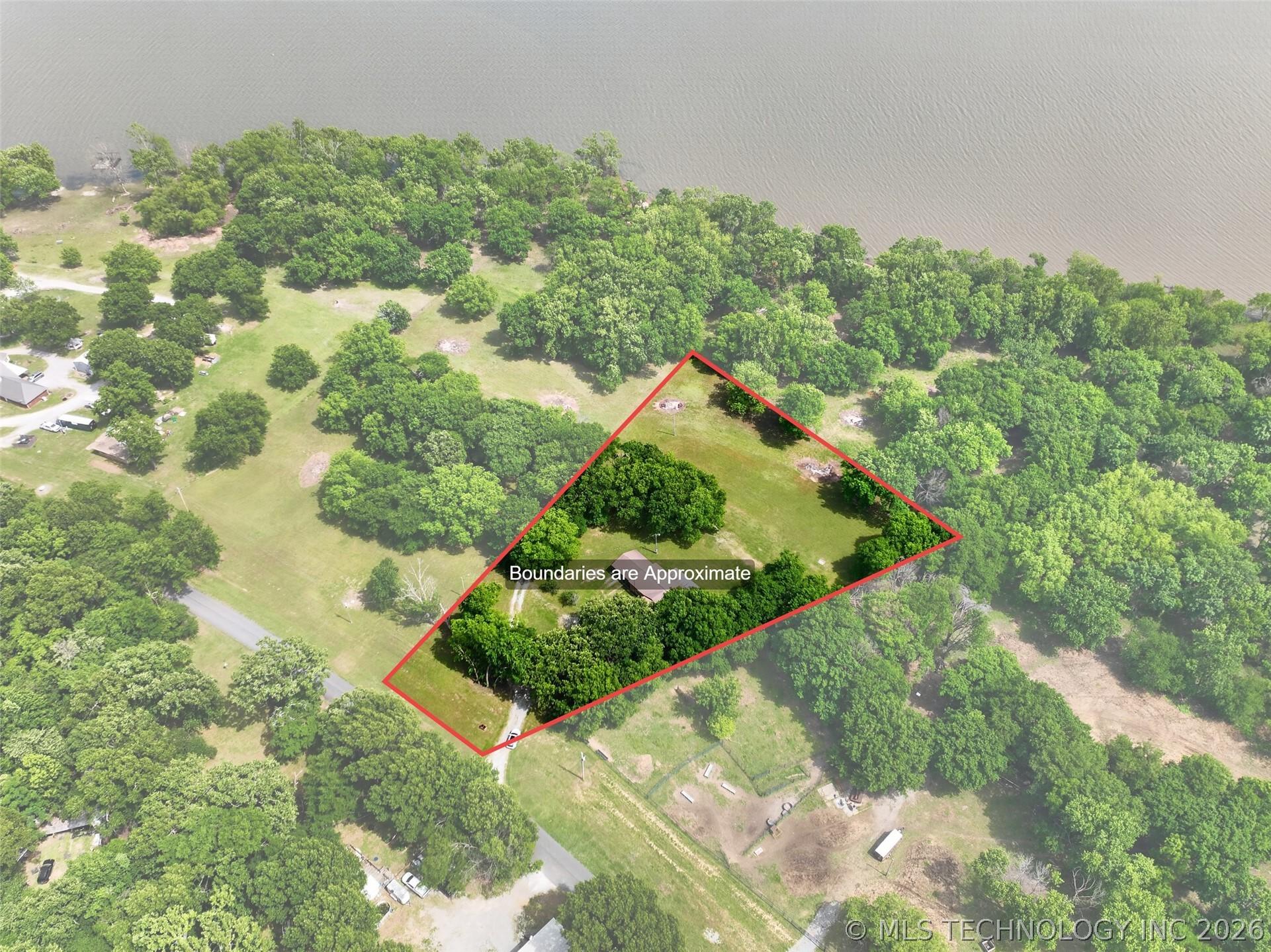 Image 3: approx 2 acres