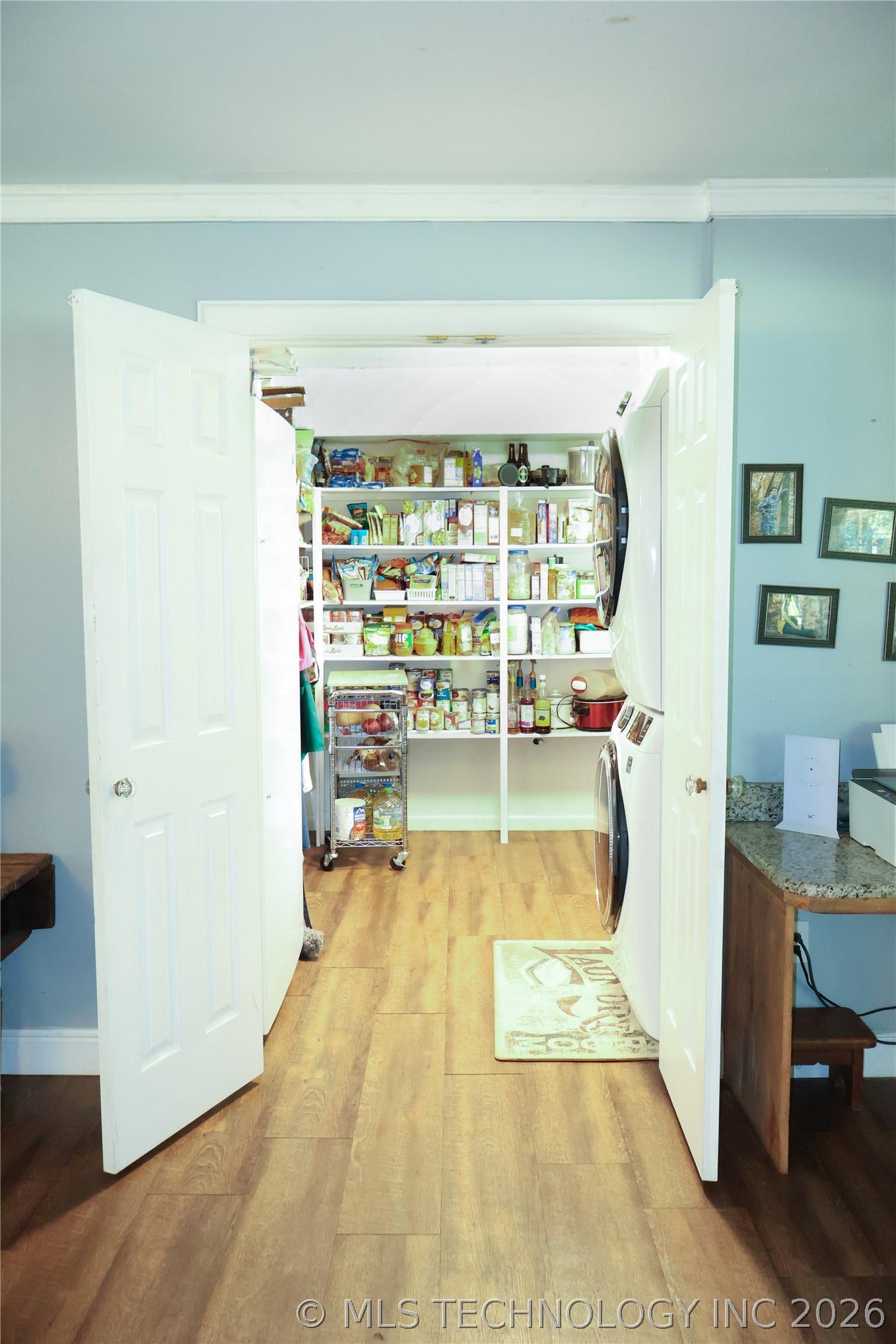 Image 4: Walk In Pantry