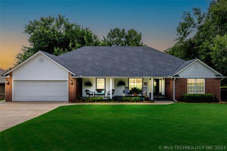 2705 Highwood Drive